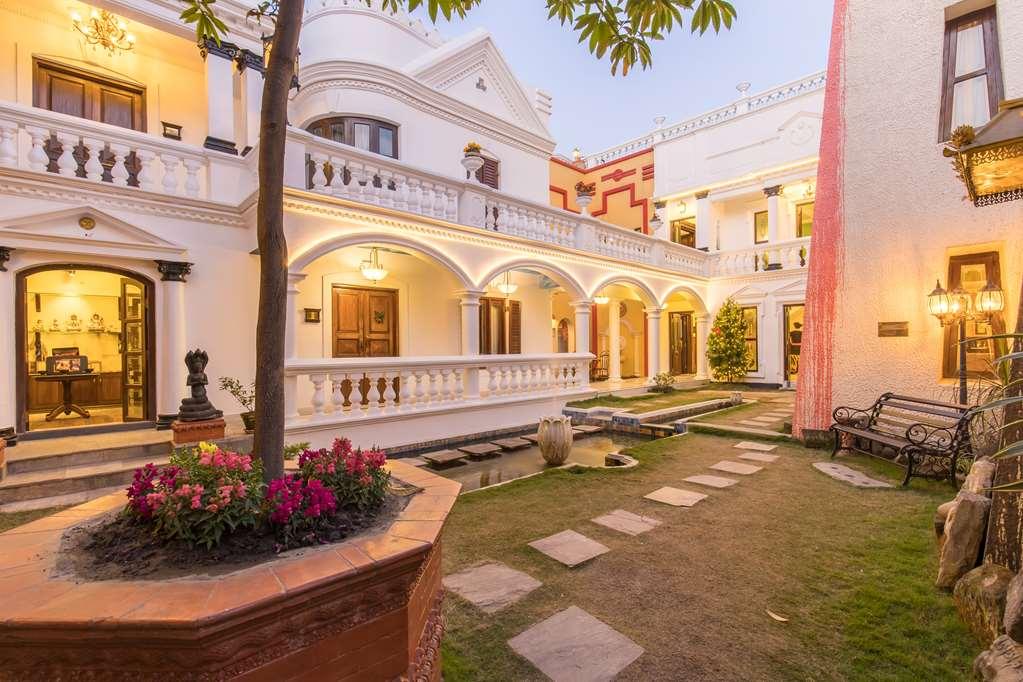 Baber Mahal Vilas - The Heritage Hotel Катманду Екстериор снимка