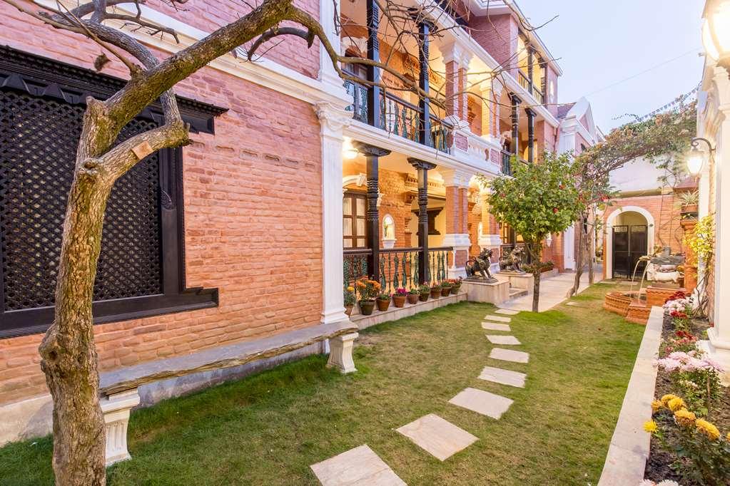 Baber Mahal Vilas - The Heritage Hotel Катманду Екстериор снимка