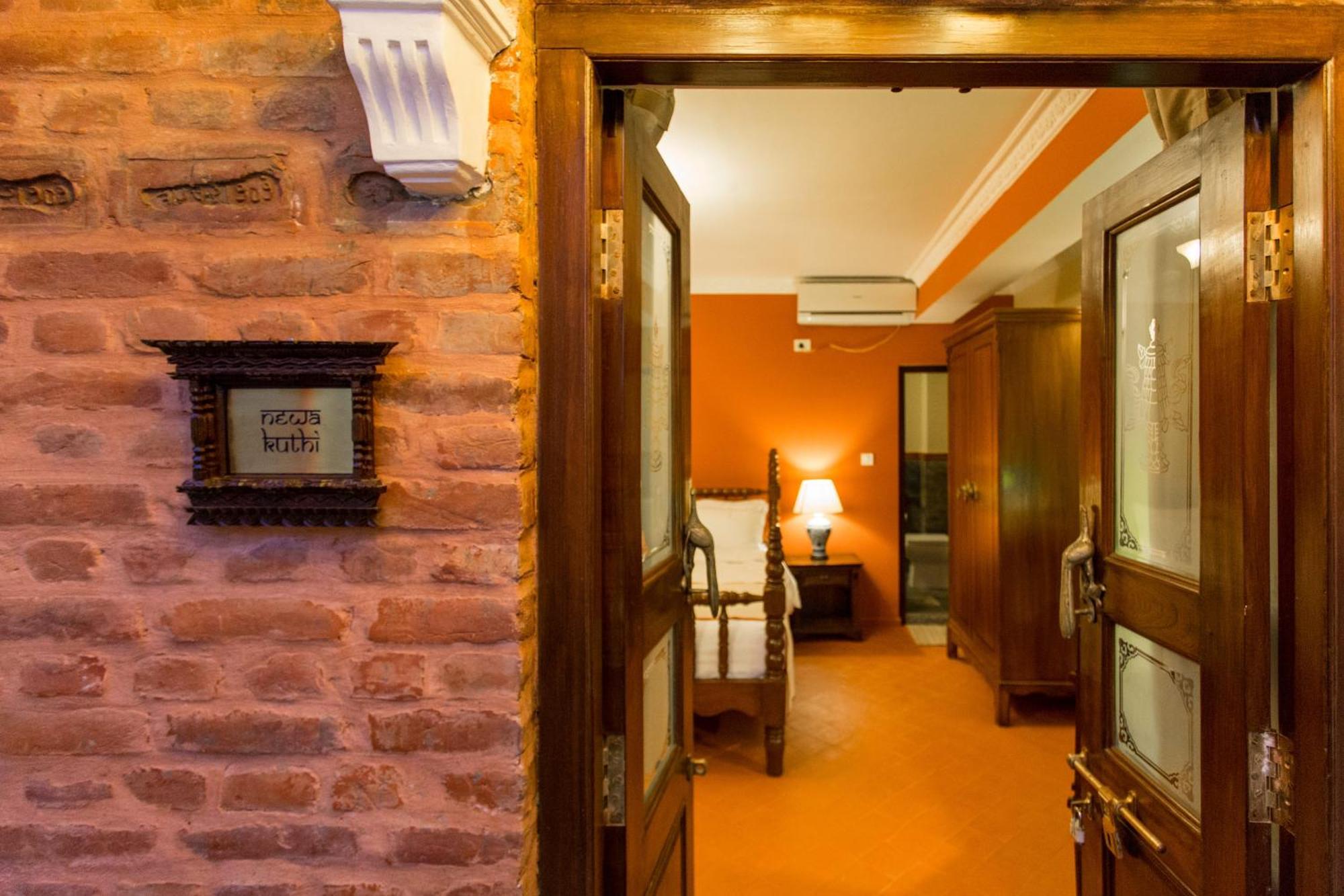 Baber Mahal Vilas - The Heritage Hotel Катманду Екстериор снимка
