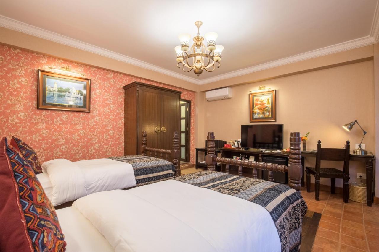 Baber Mahal Vilas - The Heritage Hotel Катманду Екстериор снимка
