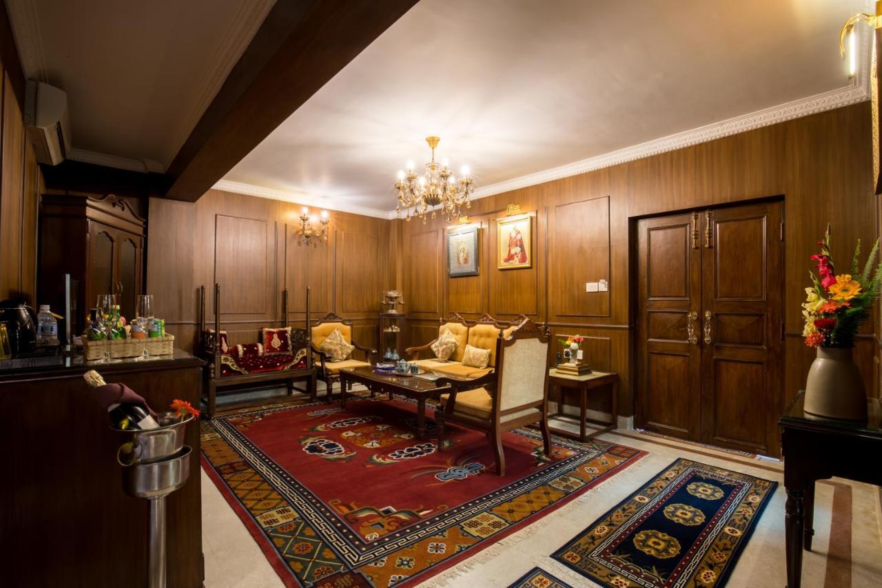 Baber Mahal Vilas - The Heritage Hotel Катманду Екстериор снимка