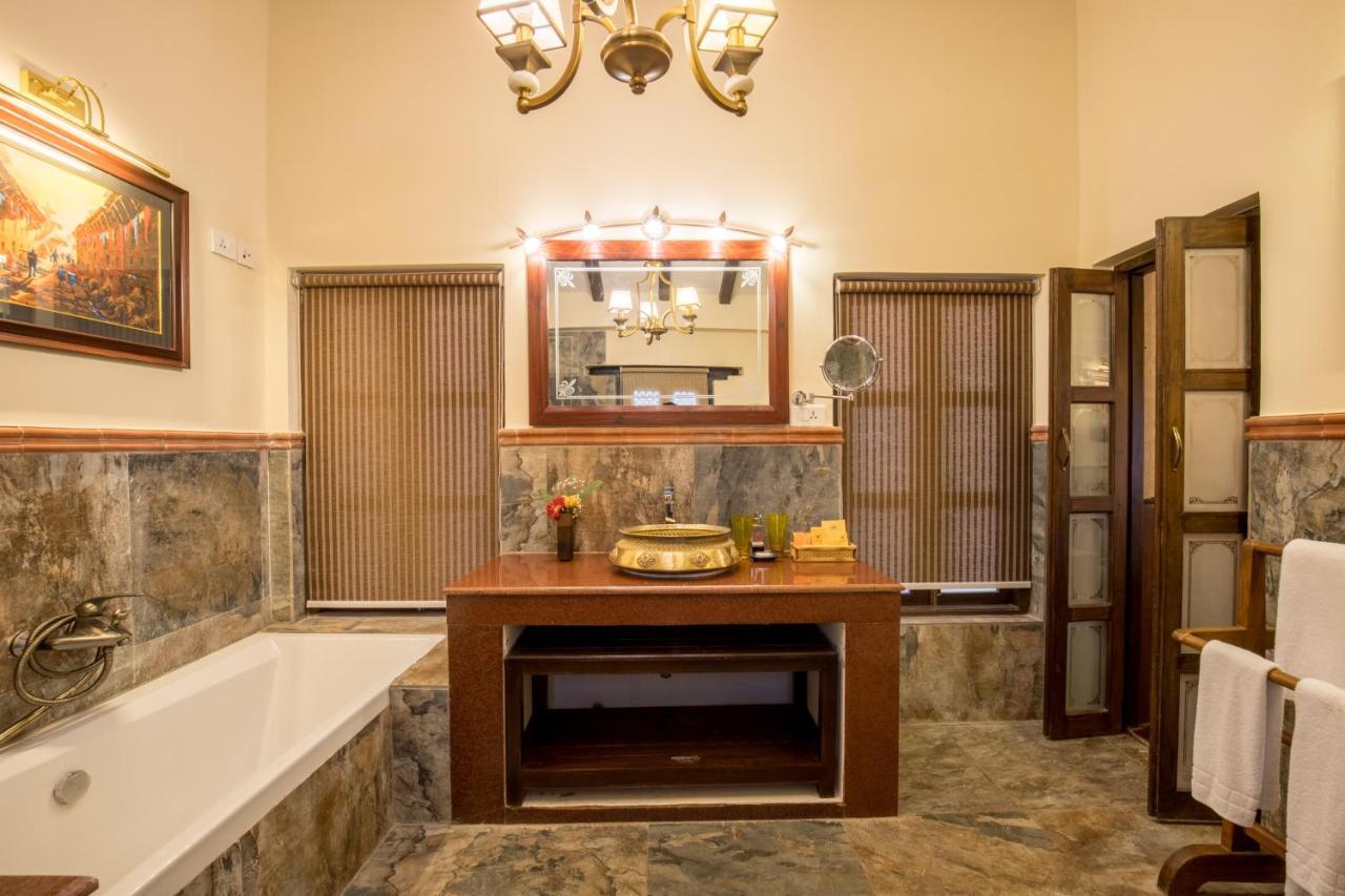 Baber Mahal Vilas - The Heritage Hotel Катманду Екстериор снимка